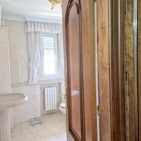 Spacious House With Pool And Garden In Congosto