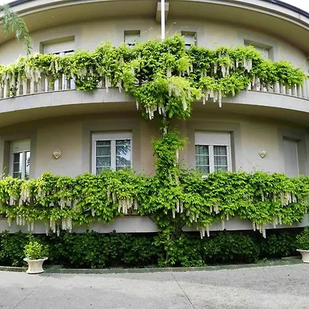 Spacious House With Pool And Garden In Congosto *